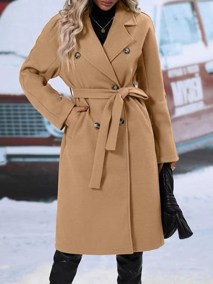 Manteau à double boutonnage avec ceinture, long, pour femme.